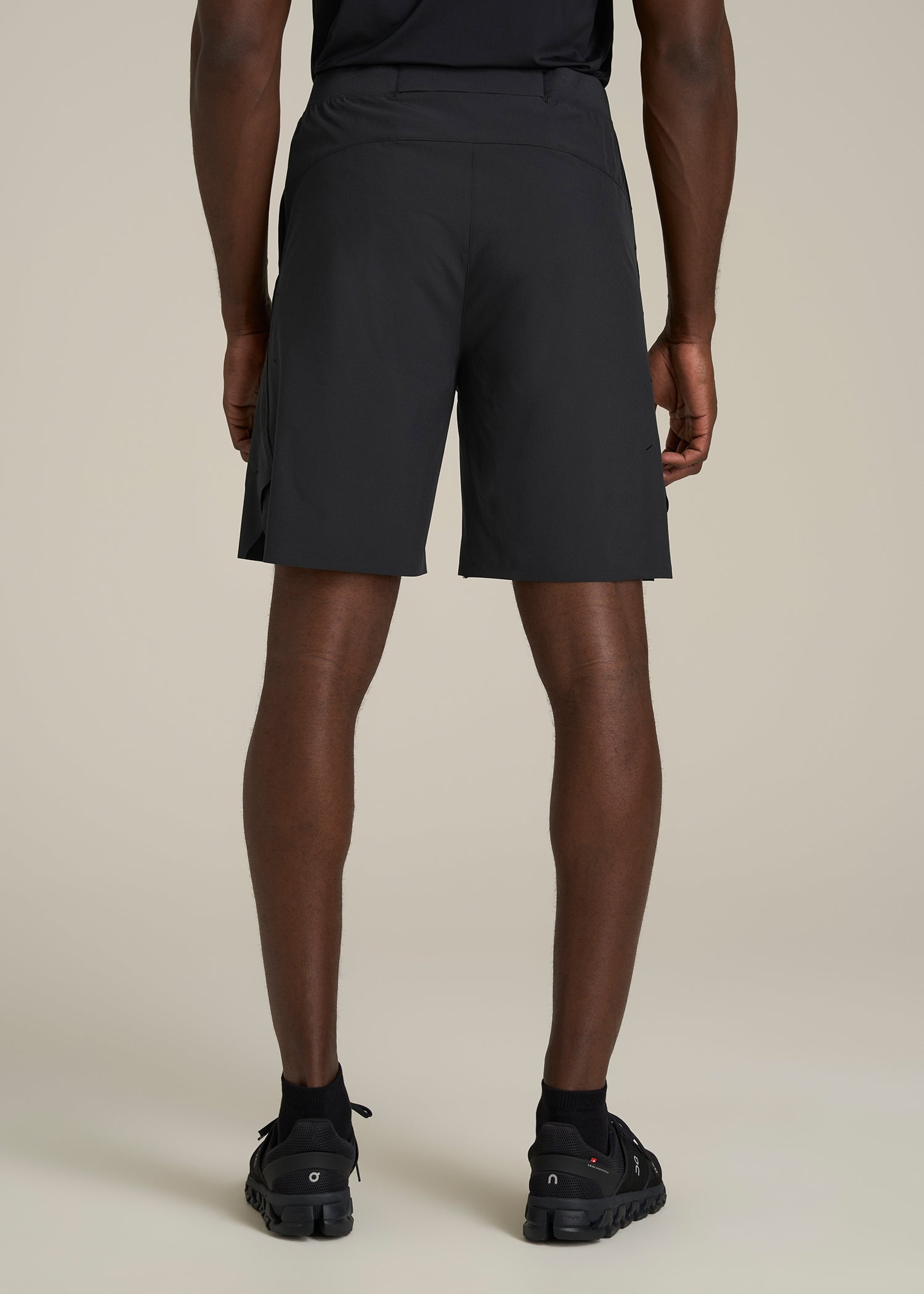 2-in-1 Featherweight Running Short for Tall Men in Black
