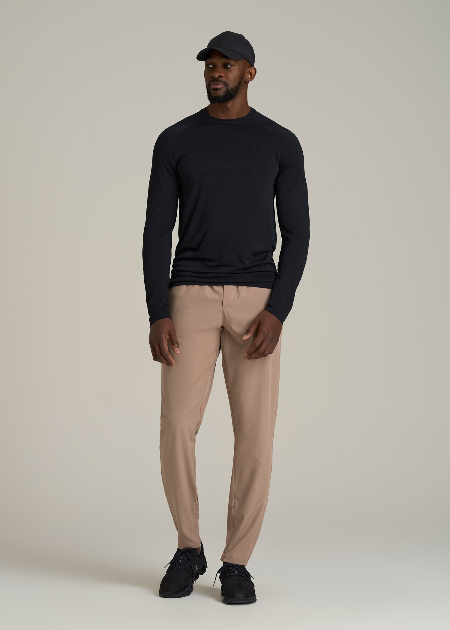 Featherweight Running Pants for Tall Men in Dark Sand