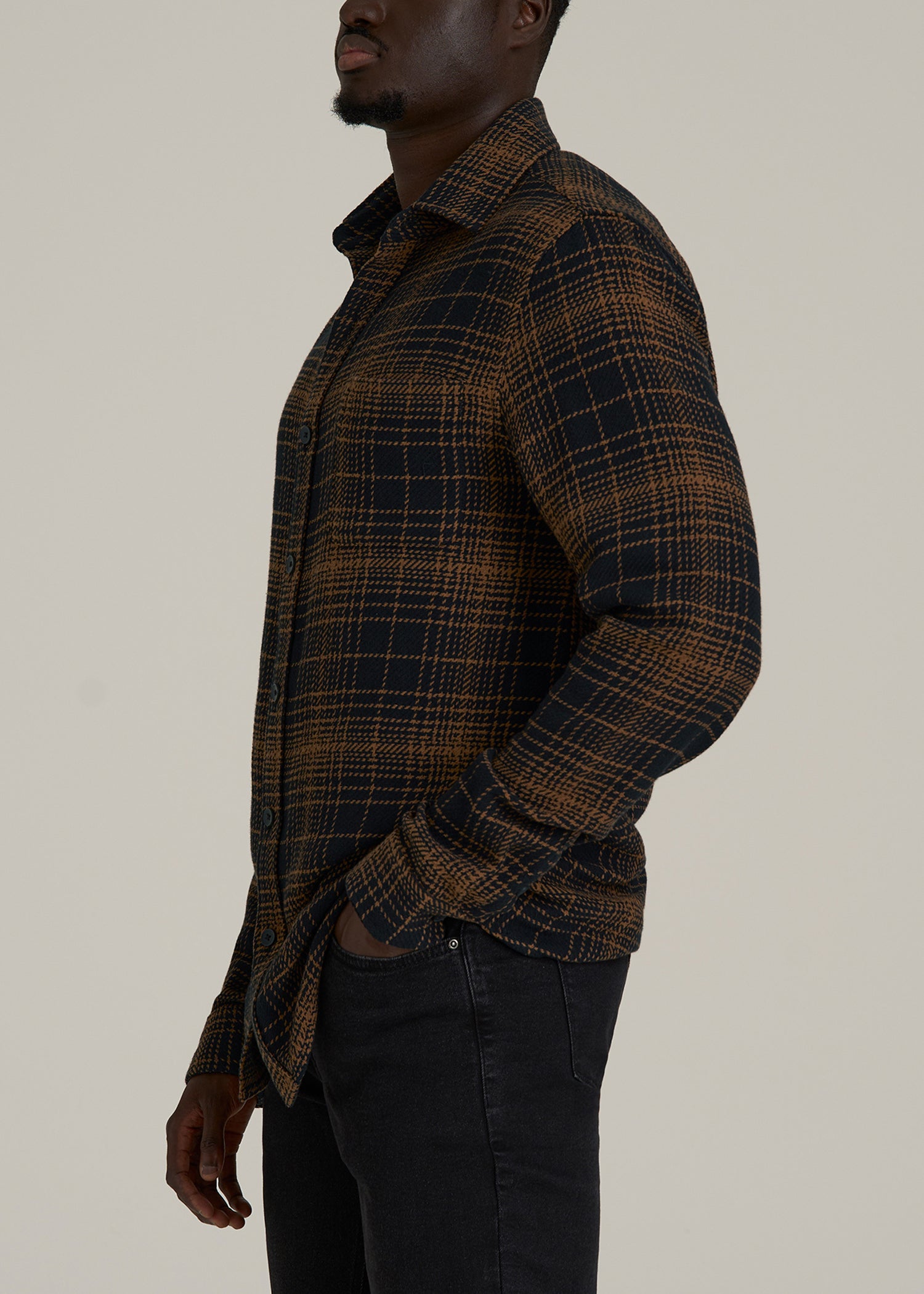 Lightweight Woven Overshirt for Tall Men in Black and Caramel Plaid